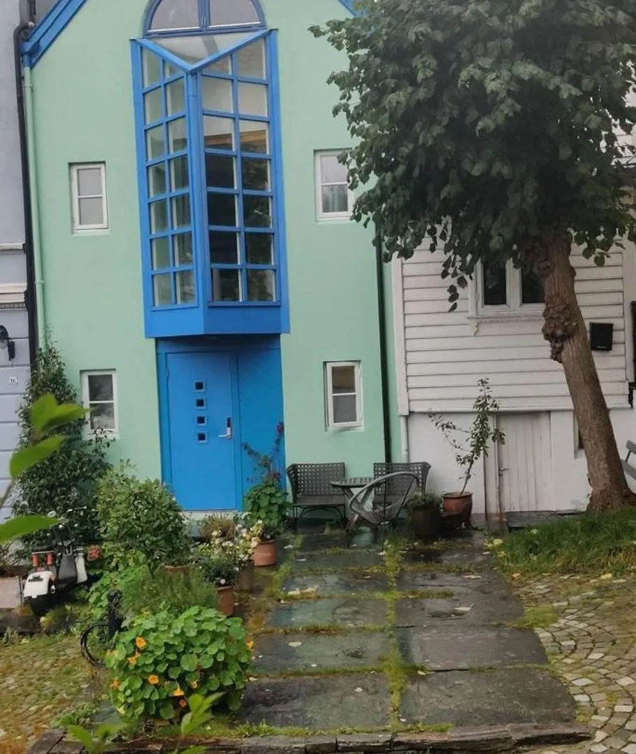Unique House Centrally Located In Nordnes Bergen